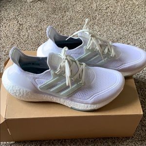 Like new Adidas ultra boost